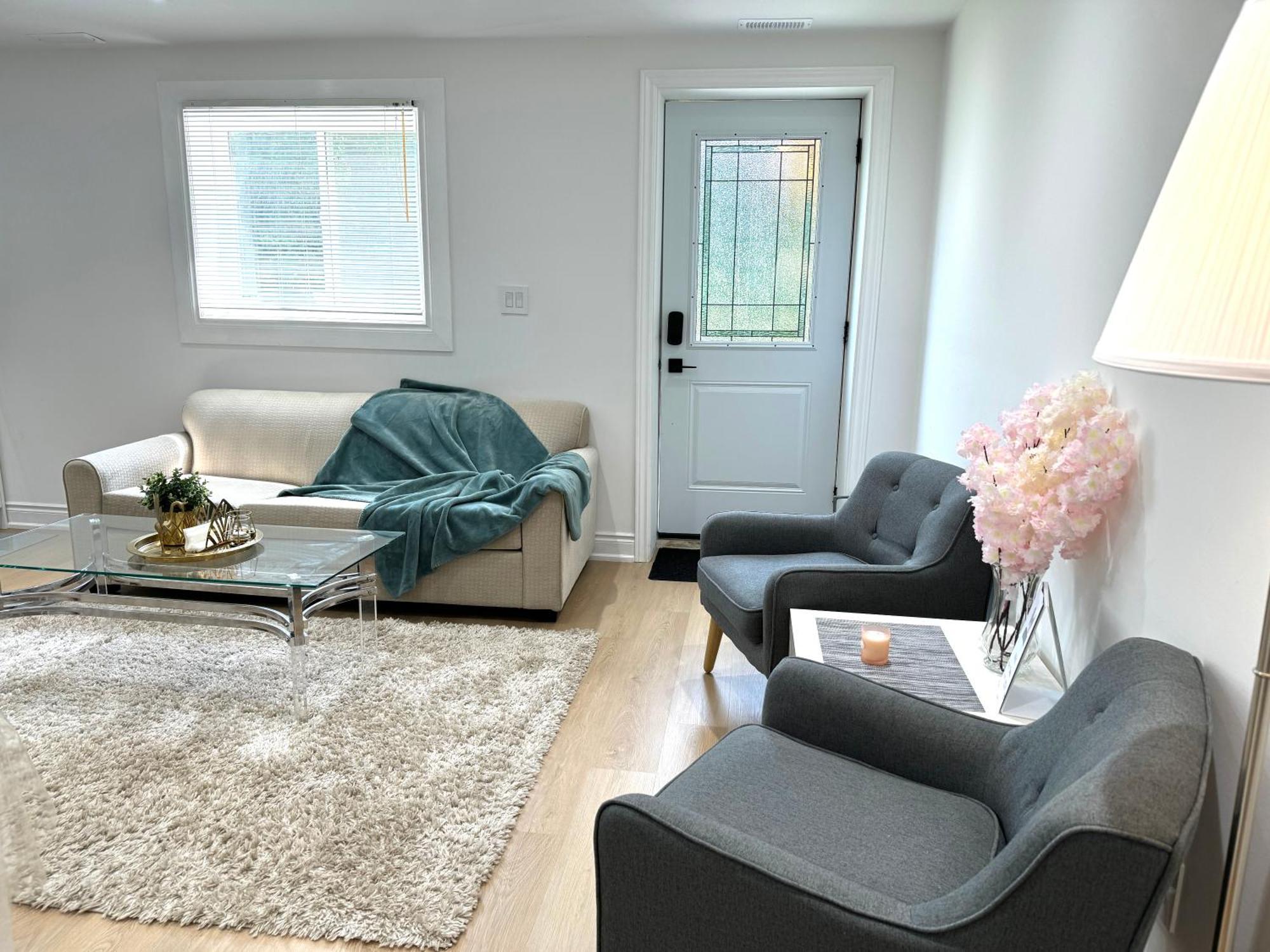 Cozy, Brand-New, 2Bdr,Walkout Apt, Free Parking Richmond Hill Eksteriør billede